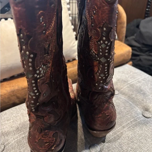 Corral Brown Embroidered Heeled Boots - Picture 2 of 7